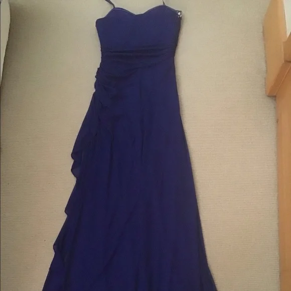 Price Drop⬇️Elegant Evening Gown - Picture 5 of 8